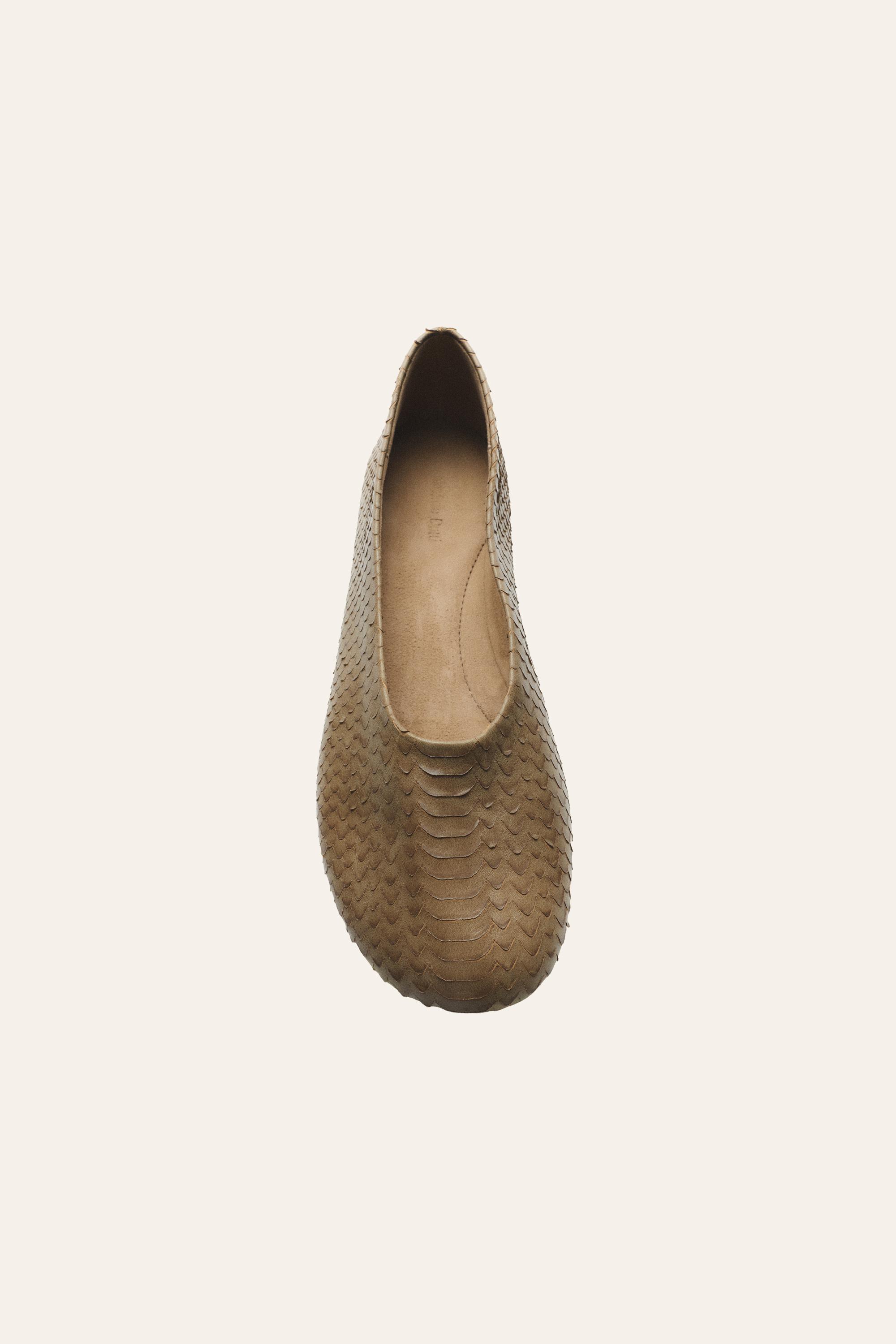 Round toe leather ballerinas — Snake
