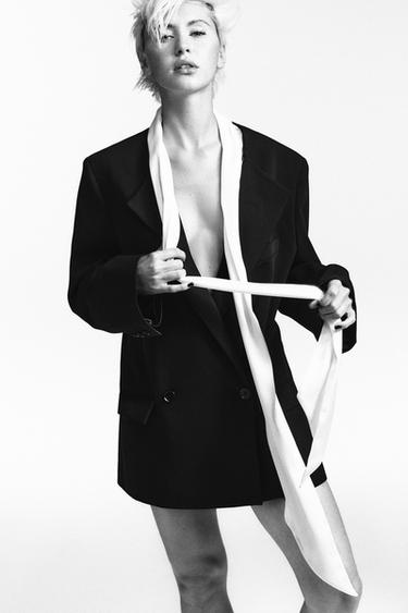 CONTRAST HANDKERCHIEF BLAZER - Black by Zara