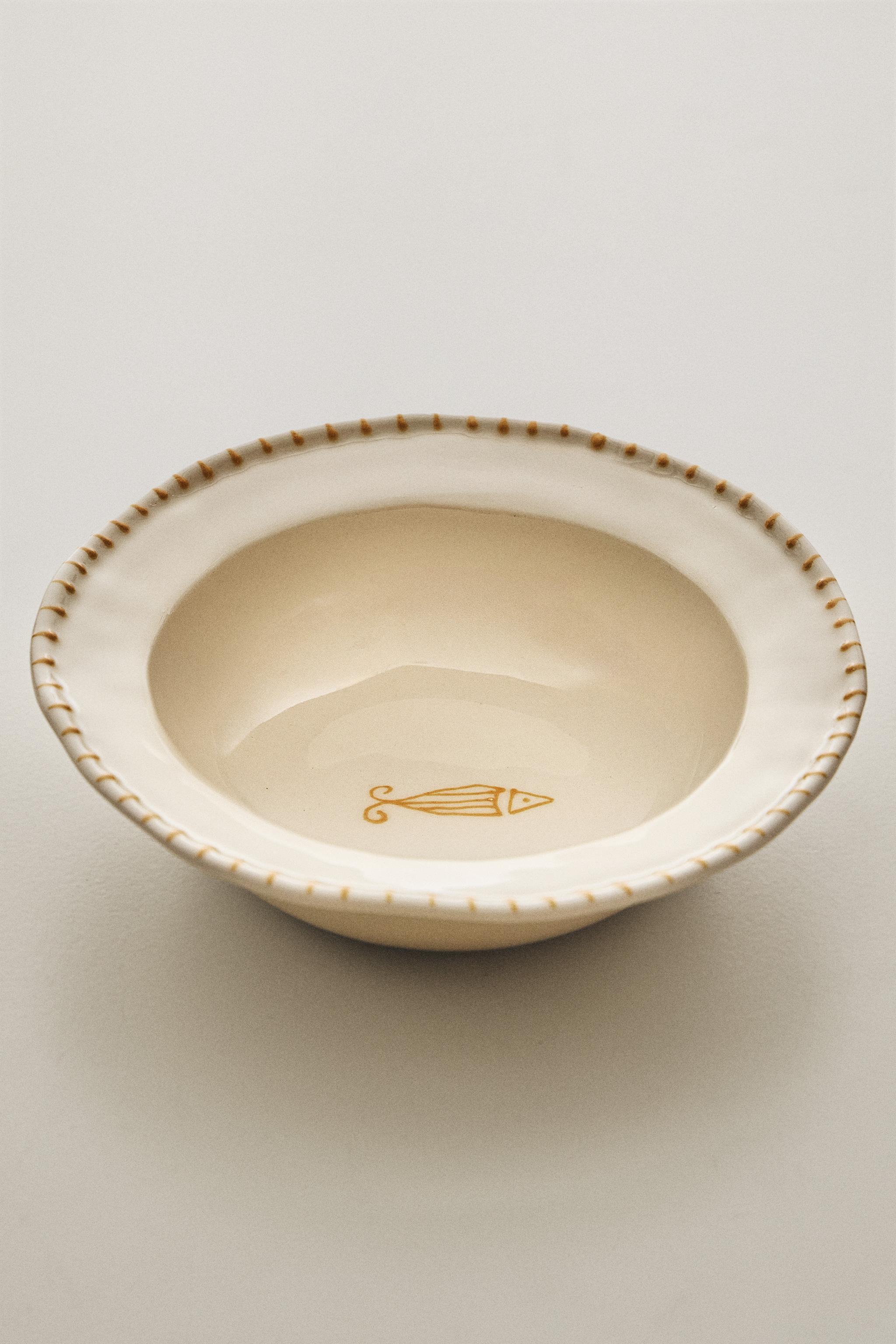 FISH EARTHENWARE BOWL — Yellow
