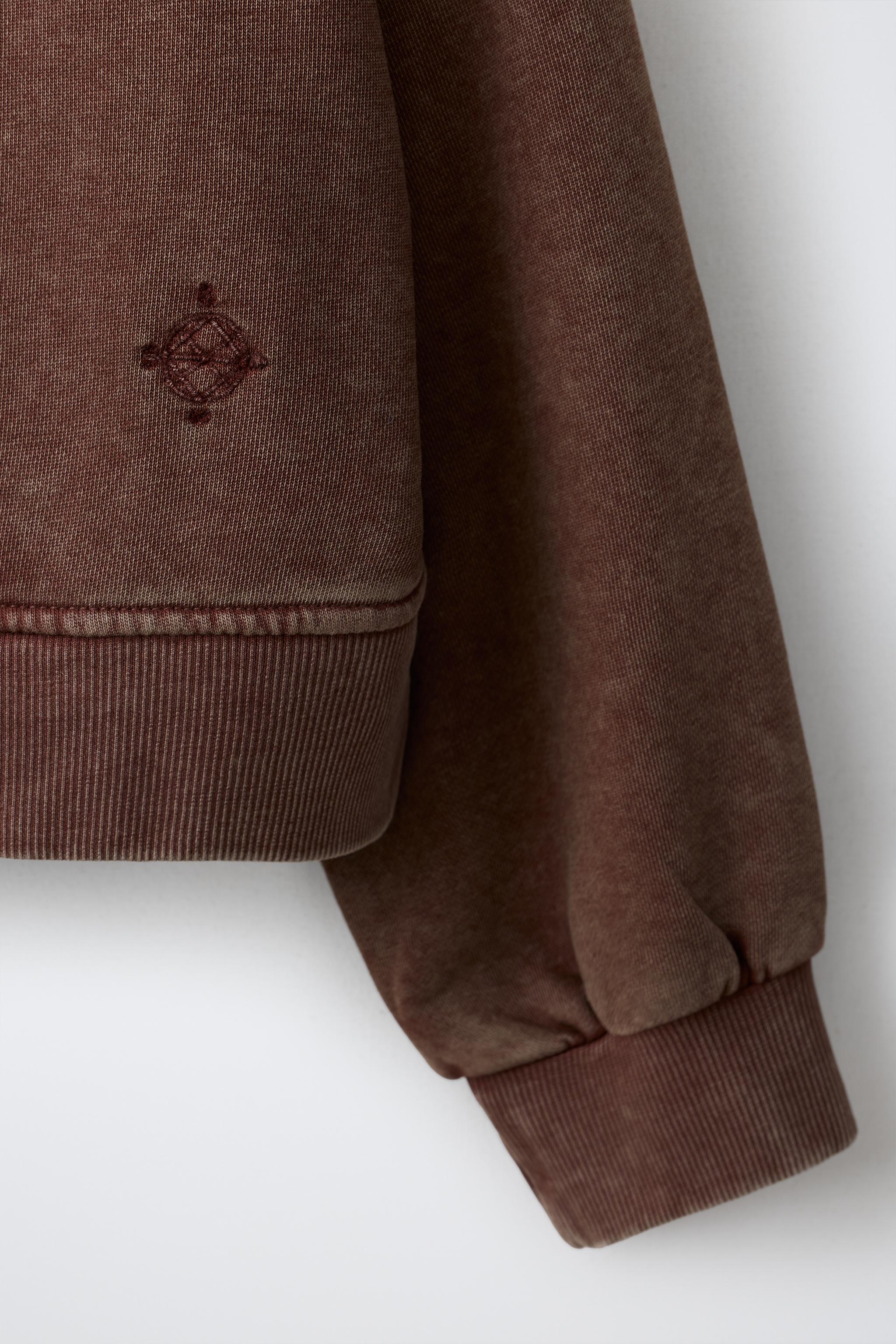 WASHED-EFFECT SWEATSHIRT AND PANTS JOGGING SET