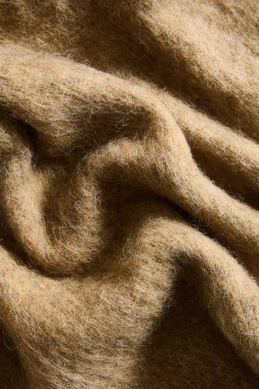 FRINGED SOFT THROW - Light beige by Zara