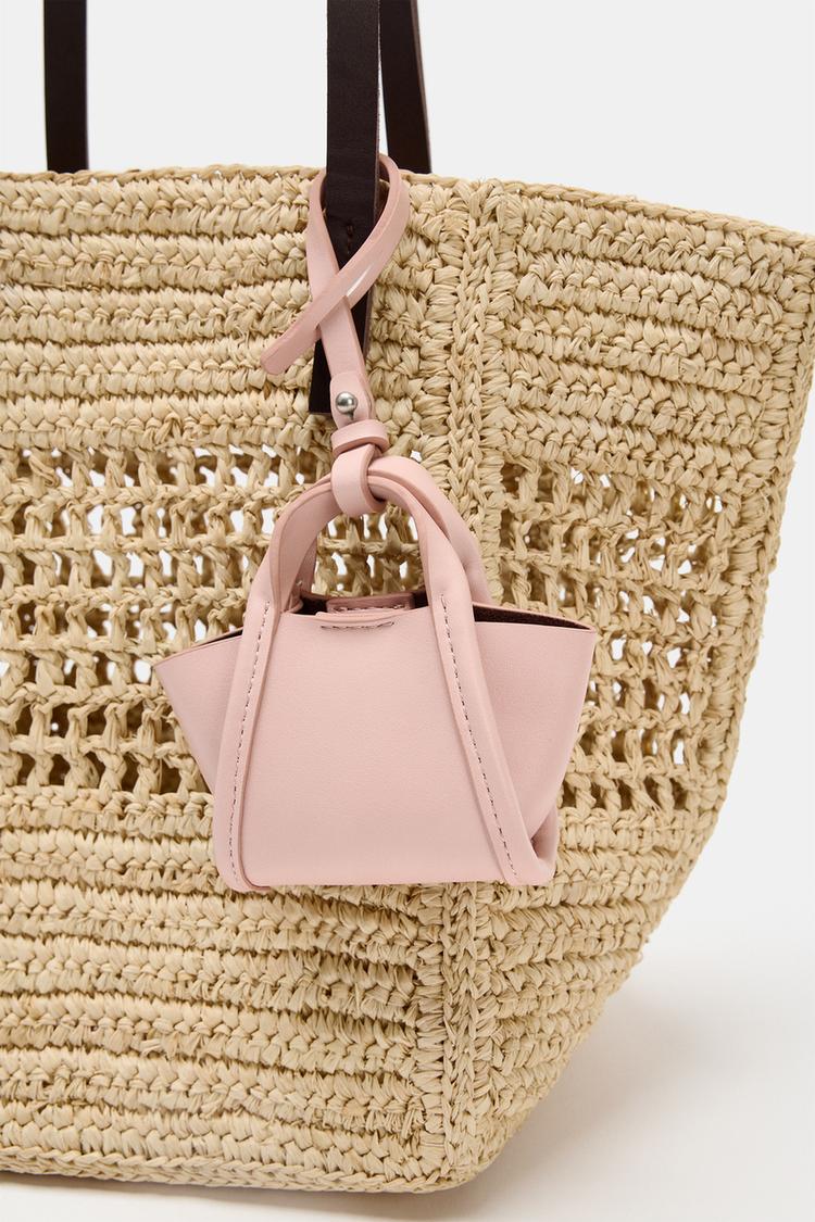 ENCANTO DE BOLSO MINI 4
