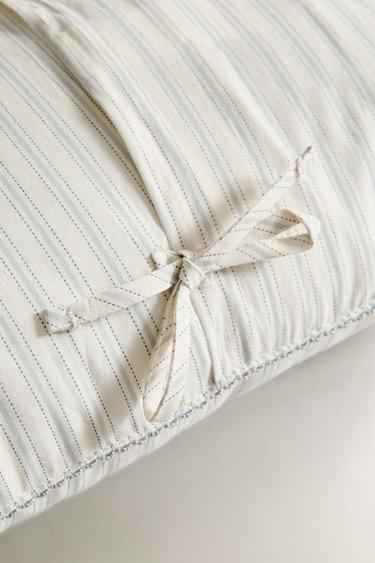 COUSSIN ENFANT RAYURES « BORN IN 2025 » - rayures de Zara - Image 4