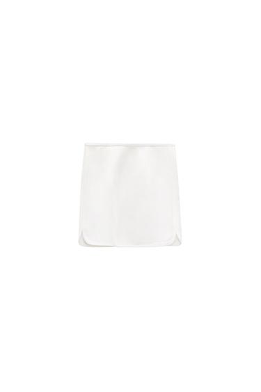 SHORT SATIN EFFECT SKIRT