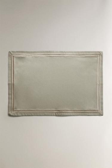 مفرش ساتان بشريط على الحافة - مخضر الخاص بـ Zara - صورة 0