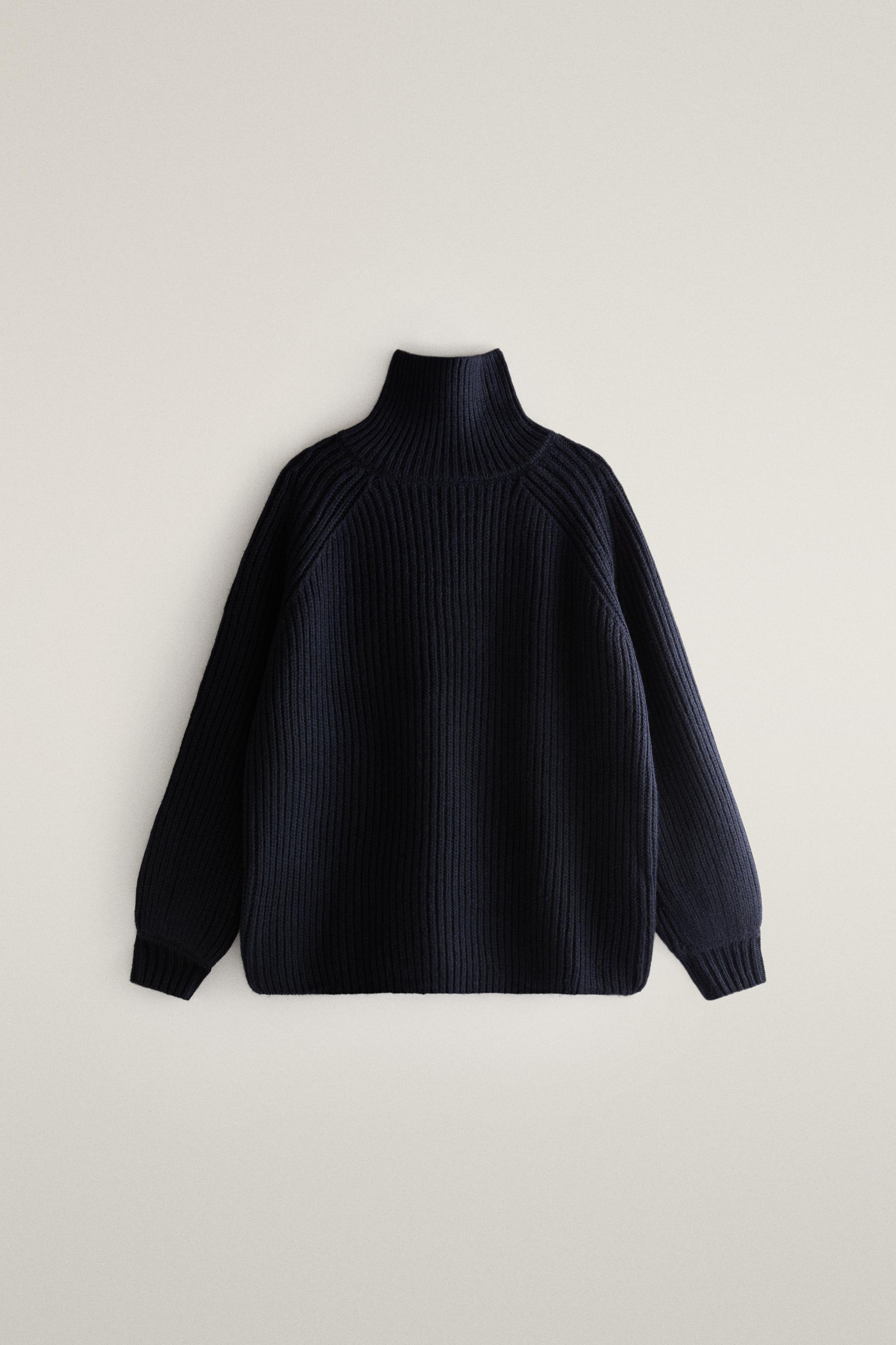 WOOL TURTLENECK SWEATER