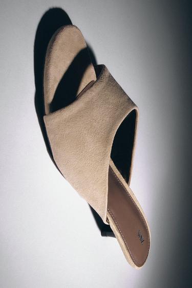 SUEDE KITTEN HEEL SANDALS - Beige by Zara