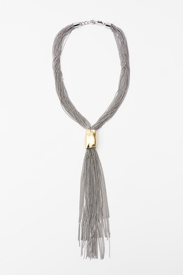 NÁHRDELNÍK S TŘÁSNĚMI A KOVOVÝM DETAILEM - Stříbrná od Zara