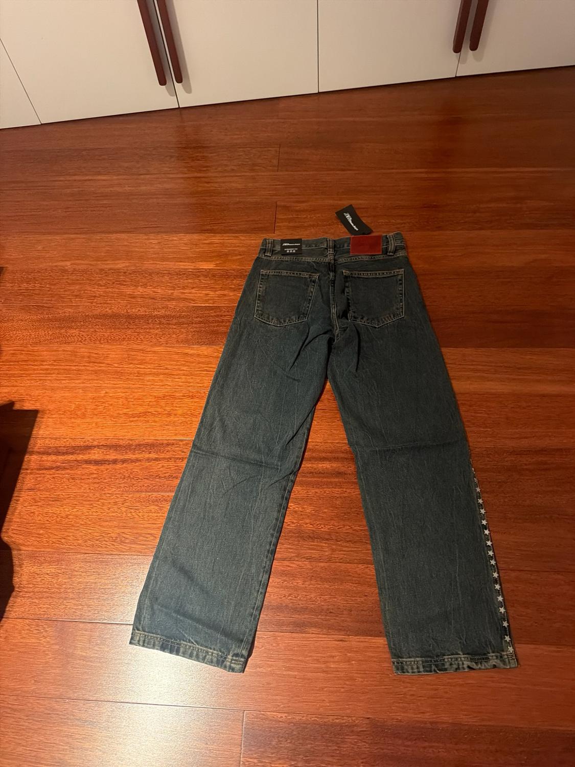 STAR STUDDED JEANS X TWOJEYS - LIMITED EDITION - Image 4