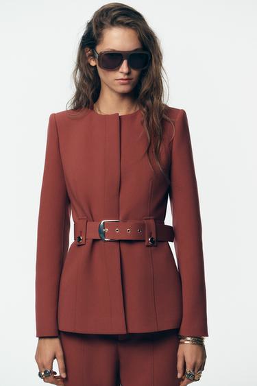 BLAZER CINTURÓN ANCHO - MARSALA de Zara
