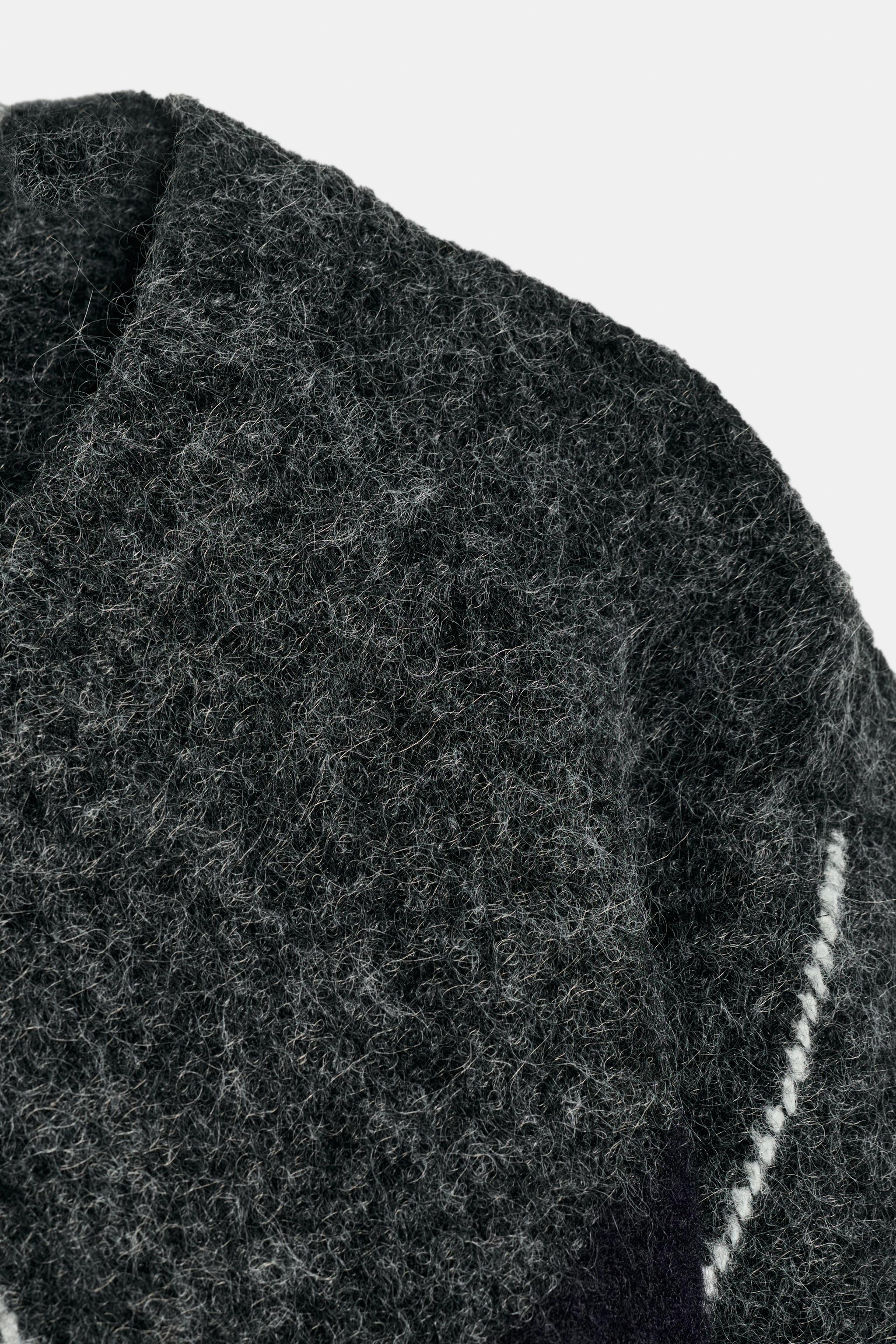 BRUSHED EFFECT ARGYLE SWEATER