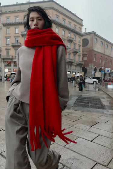 Zara PLAIN FRINGED SCARF - Red