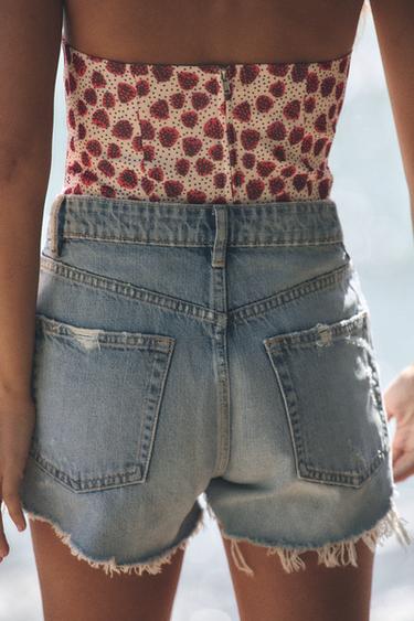 SHORT EN DENIM TRF TAILLE HAUTE DÉCHIRURES - Bleu de Zara - Image 4