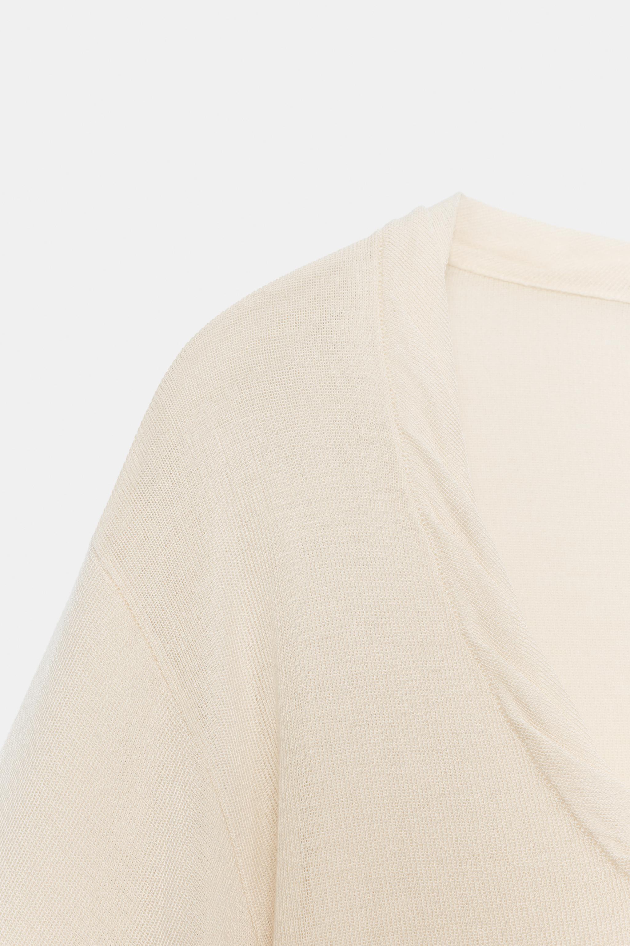 GATHERED ROUND NECK KNIT TOP
