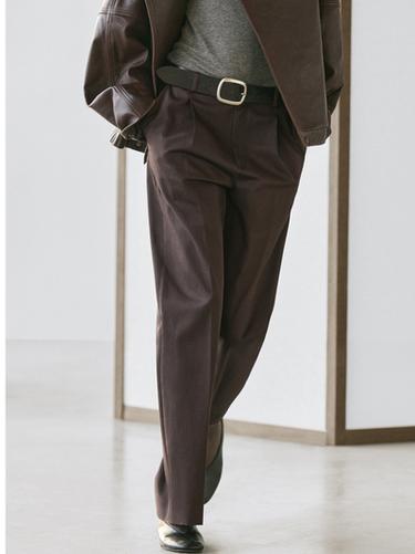 Pantalón pinzas algodón - Chocolate de Zara