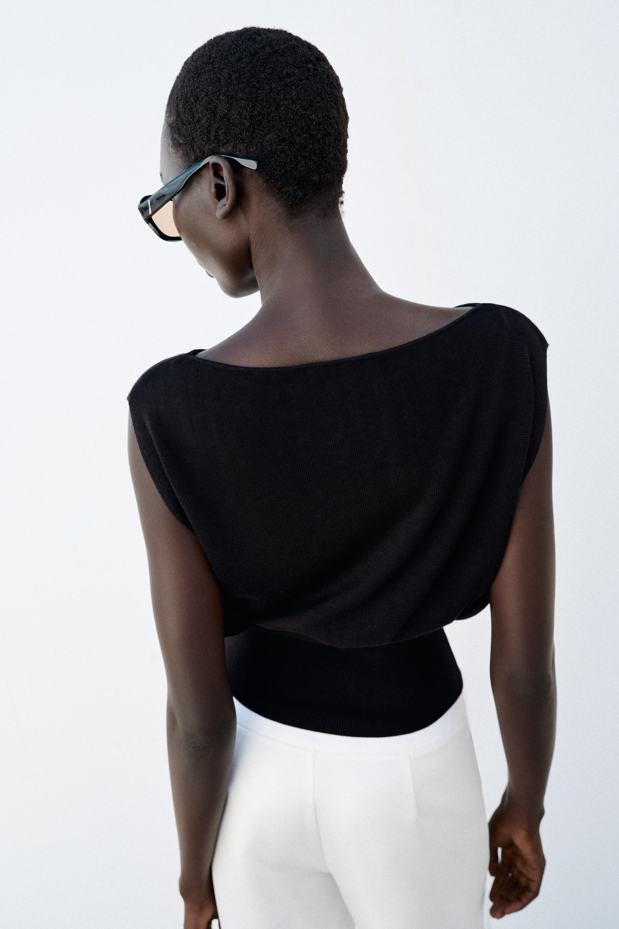 FITTED WAIST KNIT TOP