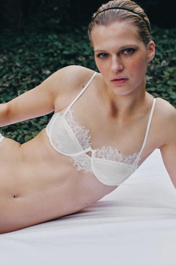 SILK LACE UNDERWIRE BRALETTE