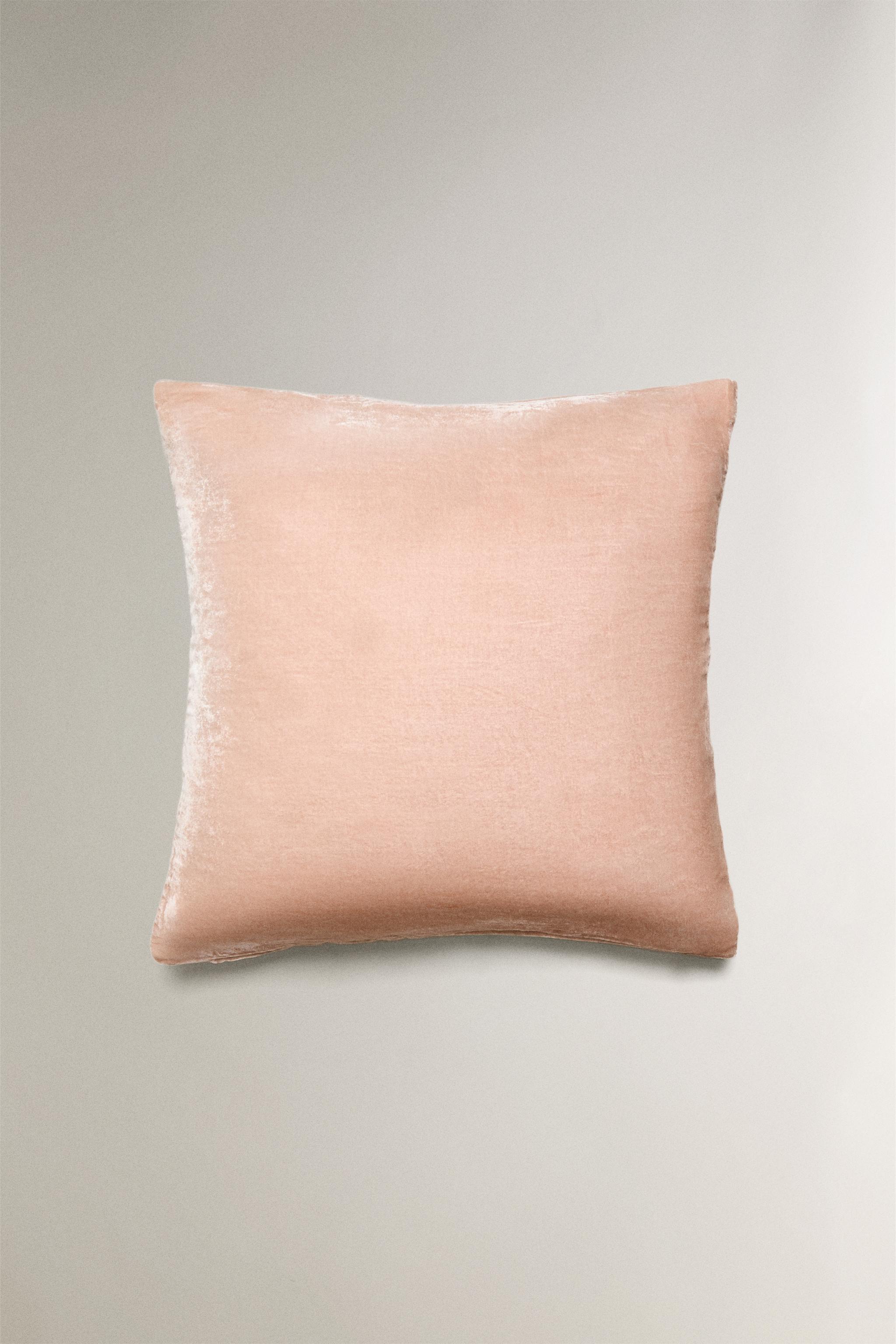 Zara Velvet Cushion Cover - Thumbnail 3