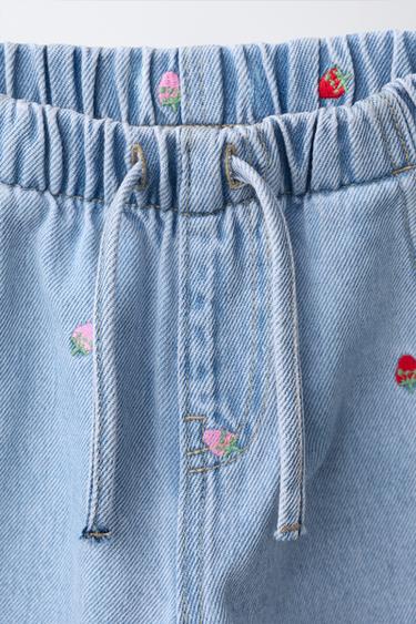 JEAN LARGE BRODÉ FRAISES - Bleu de Zara - Image 2