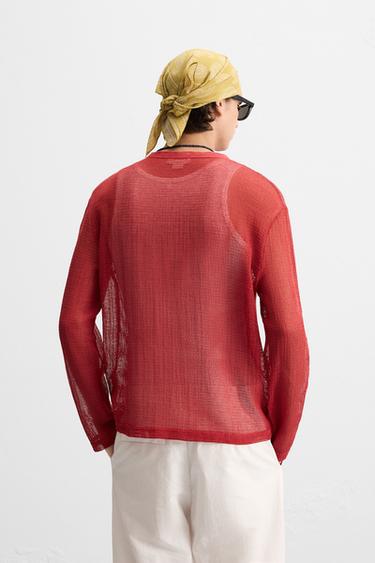 T-SHIRT STRUCTURE OUVERTE - Rouge de Zara - Image 2