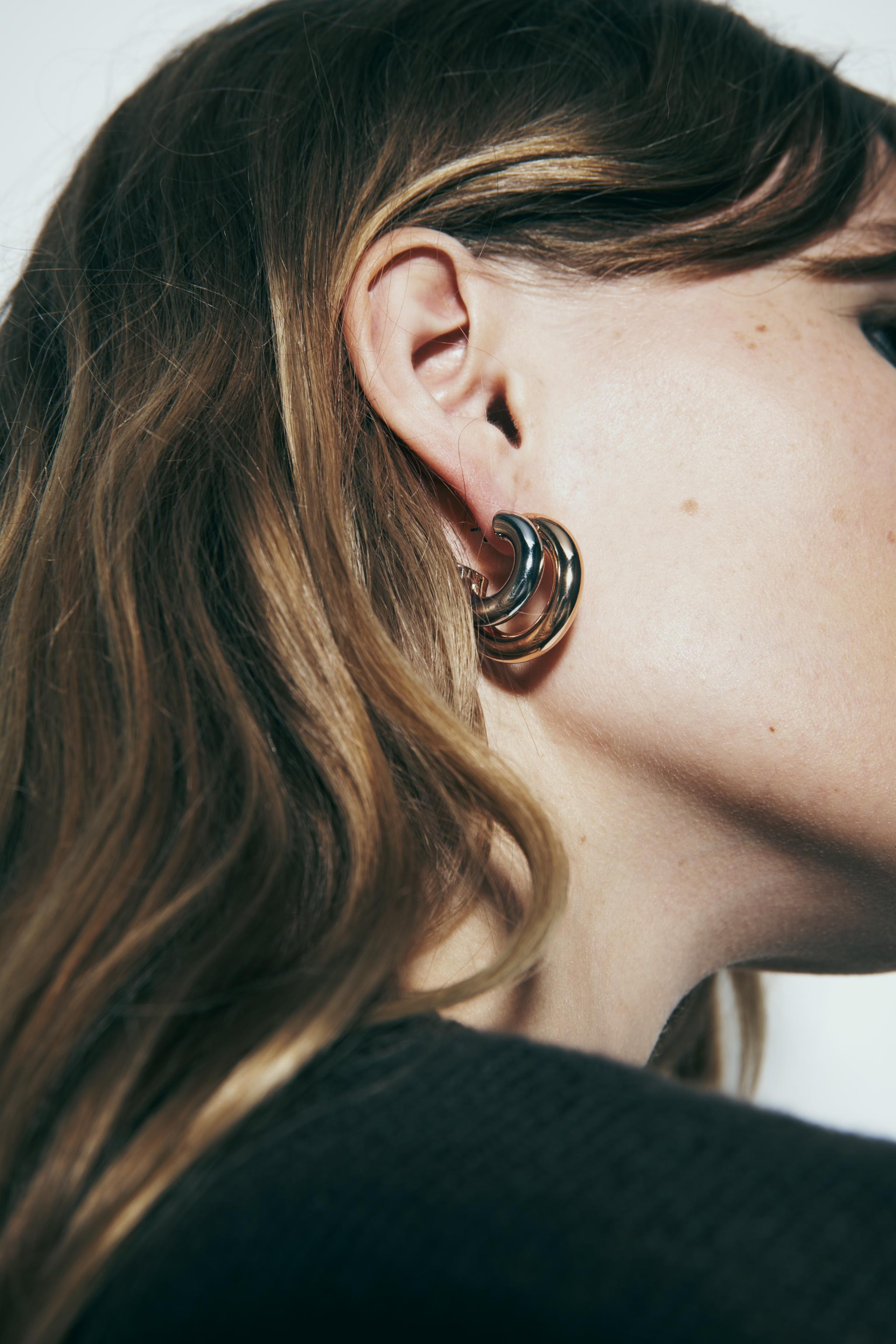 Hoop shop earrings zara