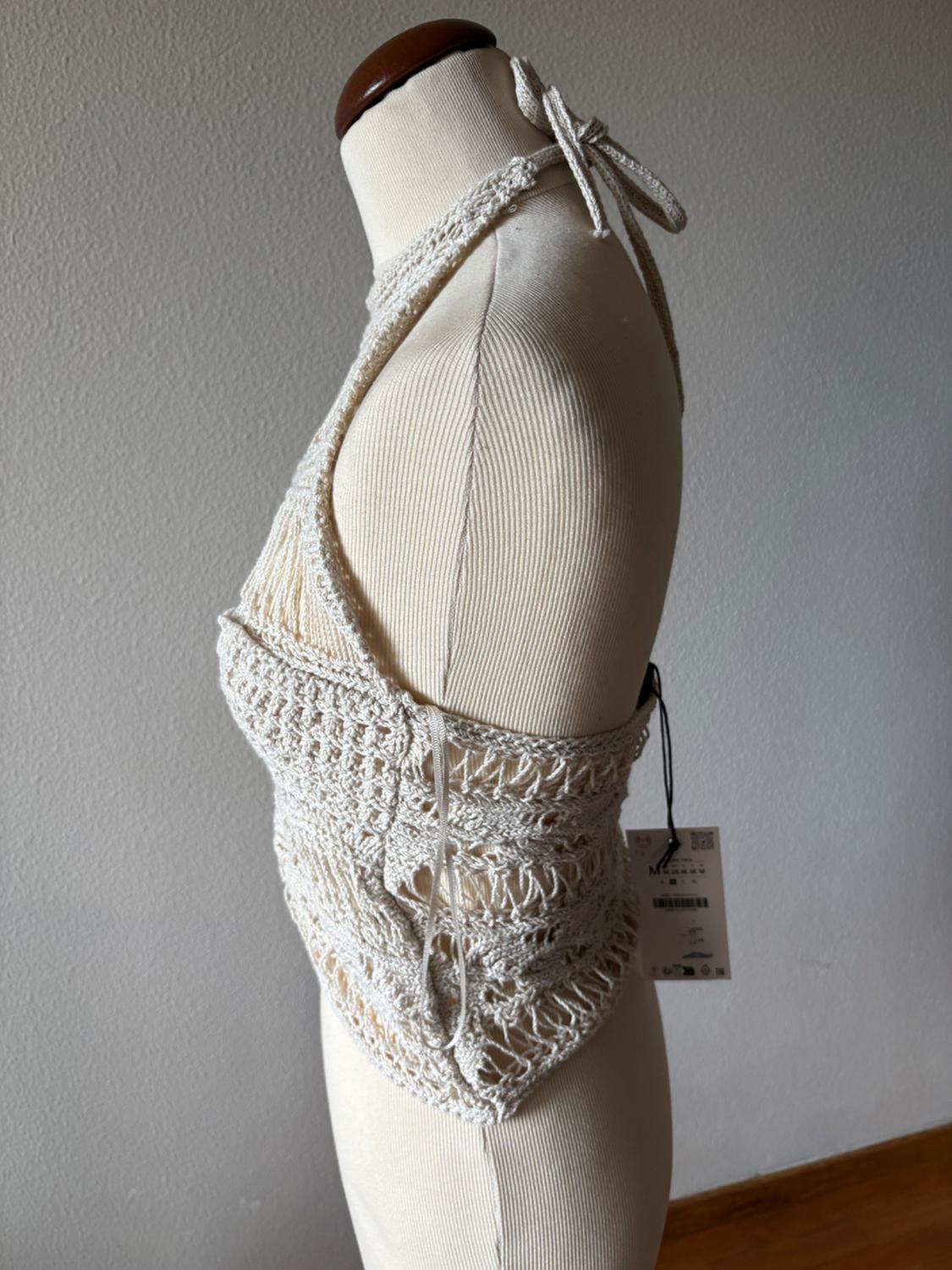 DISTRESSED KNIT HALTER TOP - Image 3