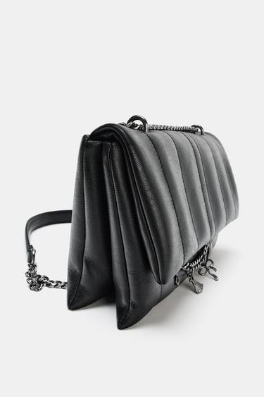 SAC BANDOULIÈRE MATELASSÉ AVEC CHARMS - Noir de Zara - Image 5