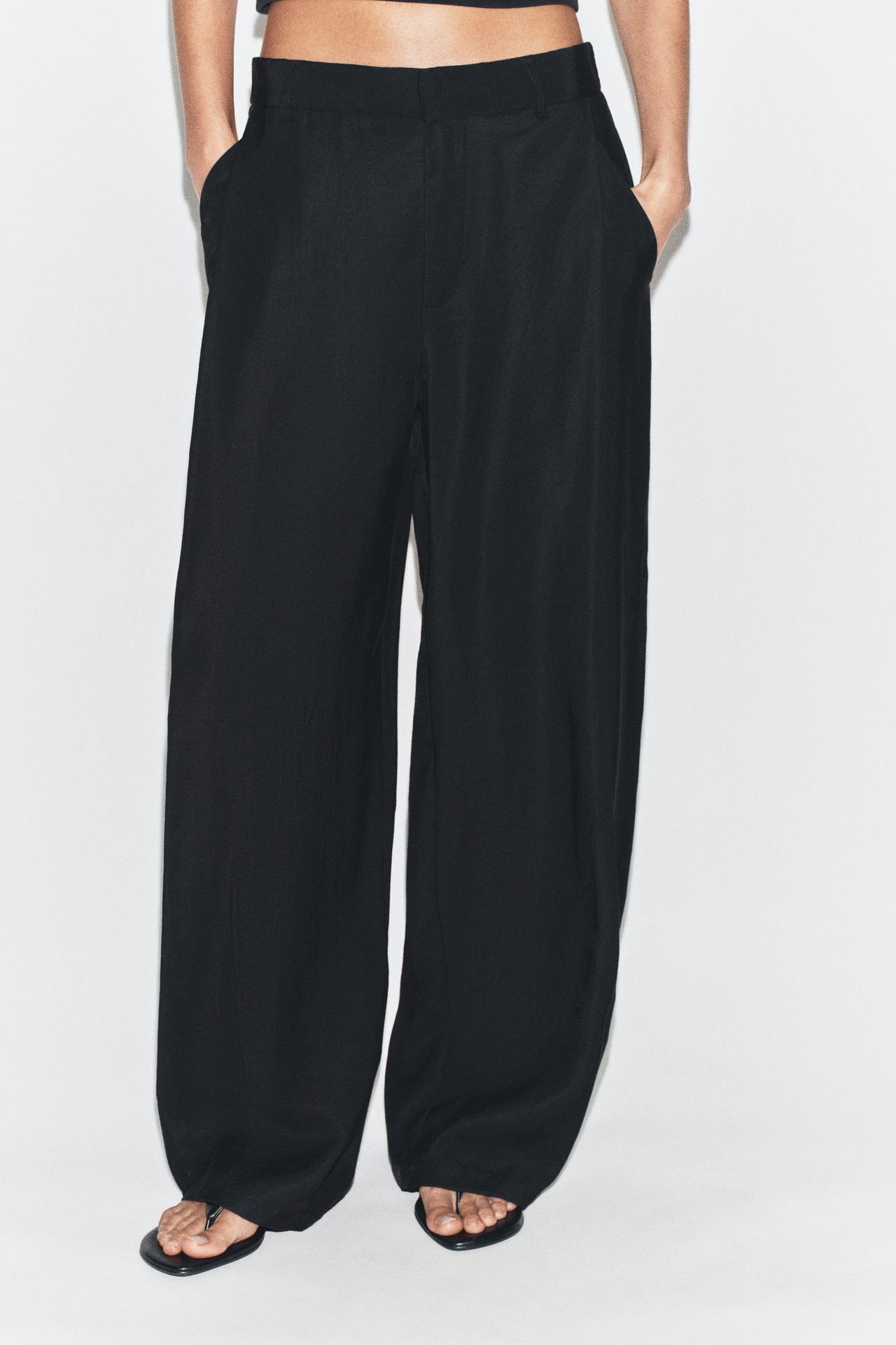 FLOWY PLEATED PANTS — Black