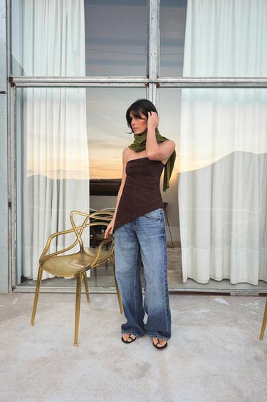 ТОП АСИММЕТРИЧНОГО КРОЯ ИЗ ИСКУССТВЕННОЙ ЗАМШИ — ШОКОЛАДНО-КОРИЧНЕВЫЙ от Zara