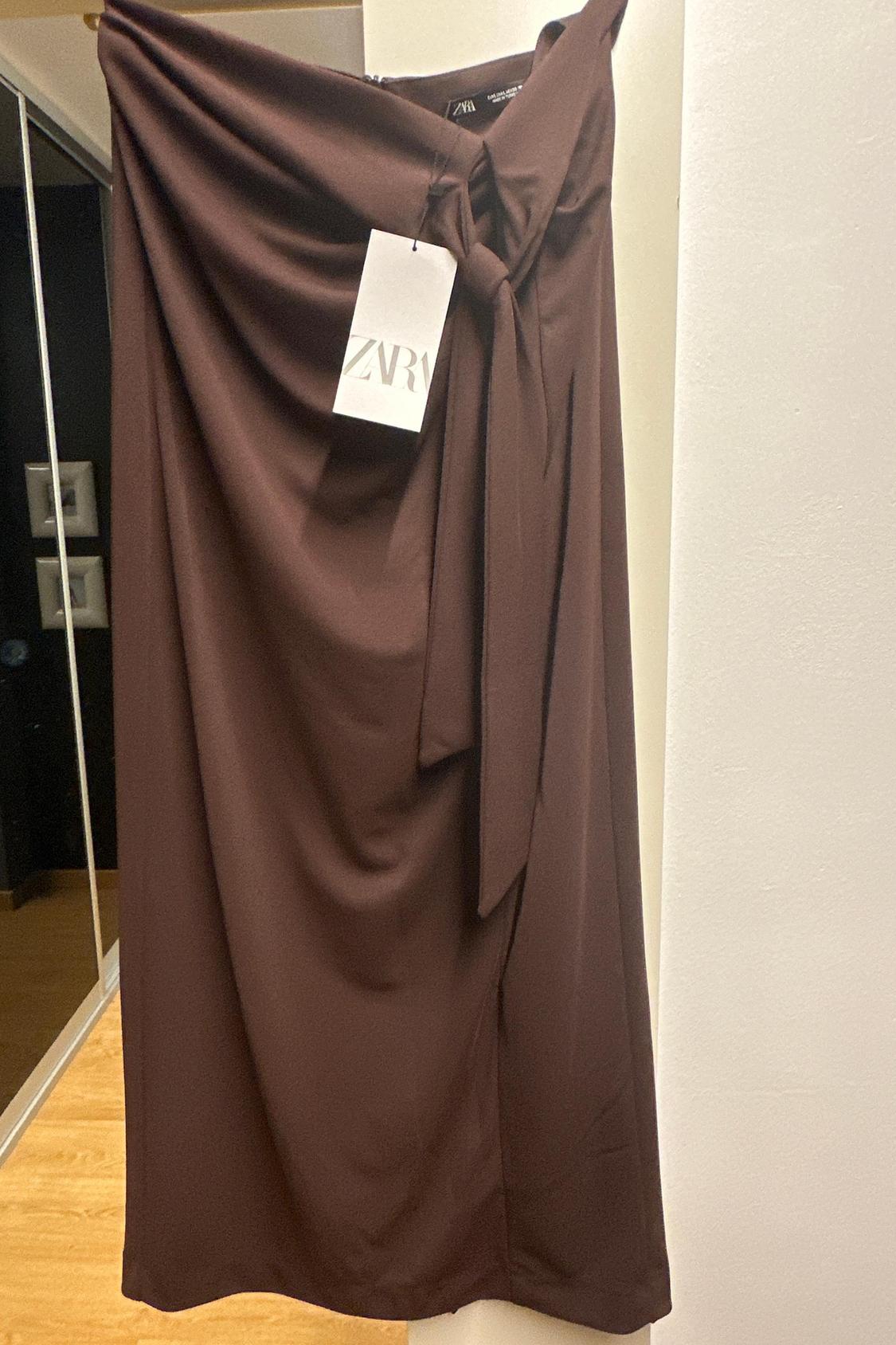 TIE SKIRT WITH SLIT