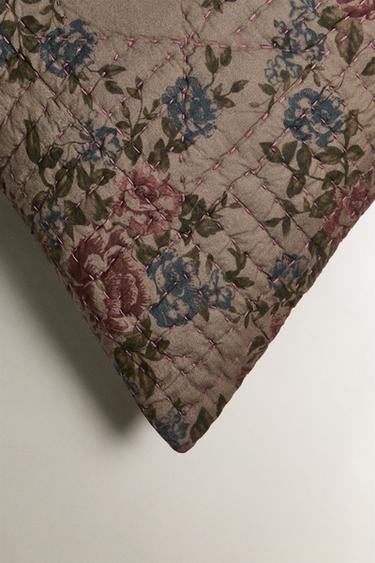 REVERSIBLE FLORAL CUSHION COVER FOR QUILTS - Greenish by Zara - Image 2