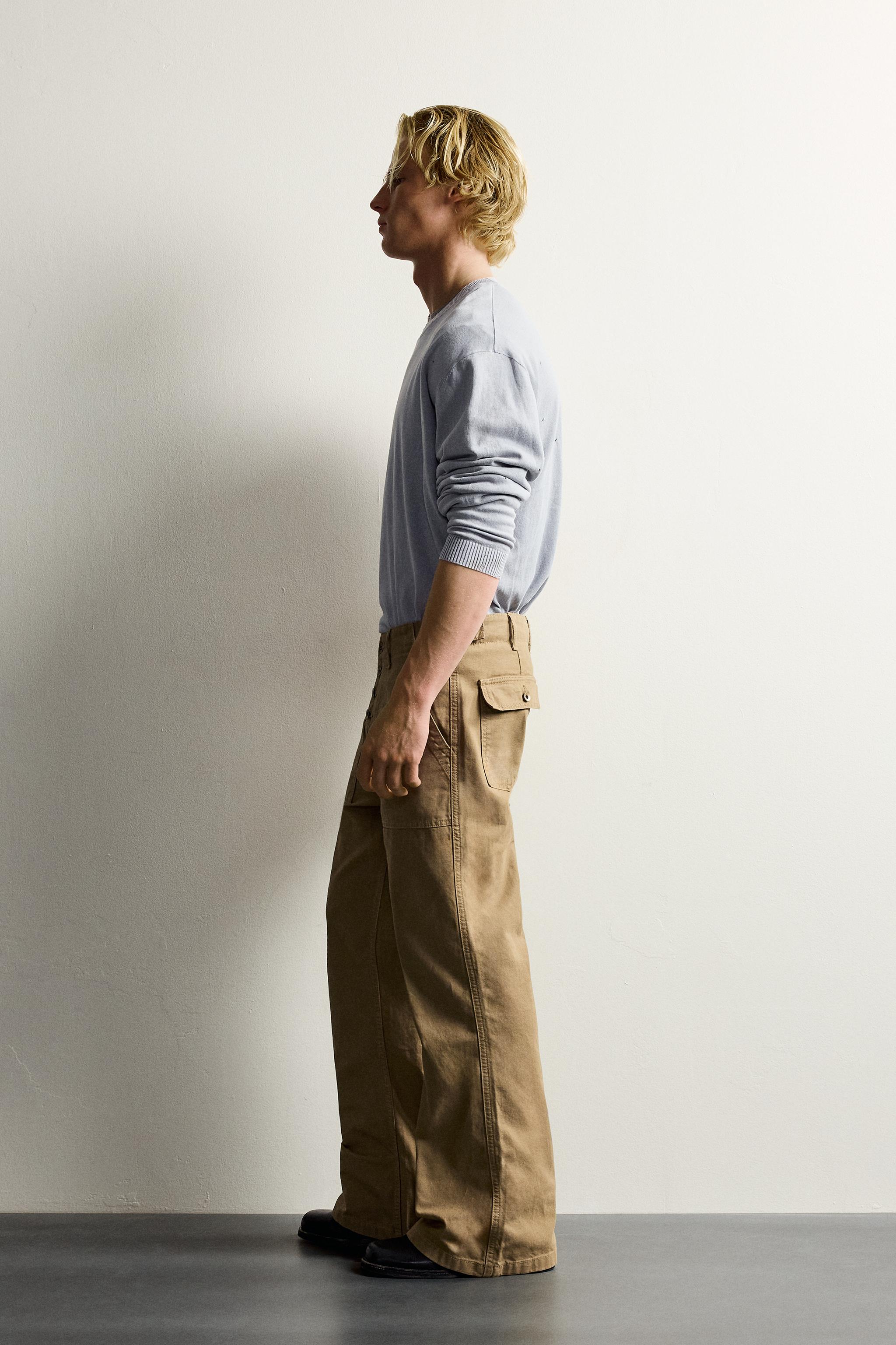 BUTTON FLARE FIT PANTS