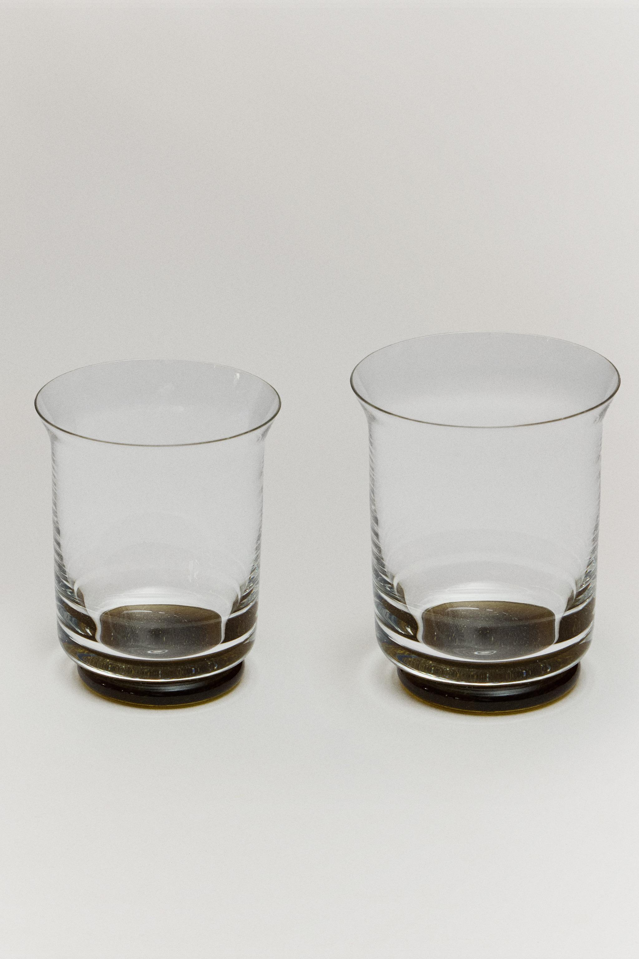 THE AUSSBAD SHORT GLASS