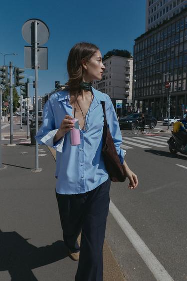 KËMISHË BAZË OKSFORD - E kaltër nga Zara