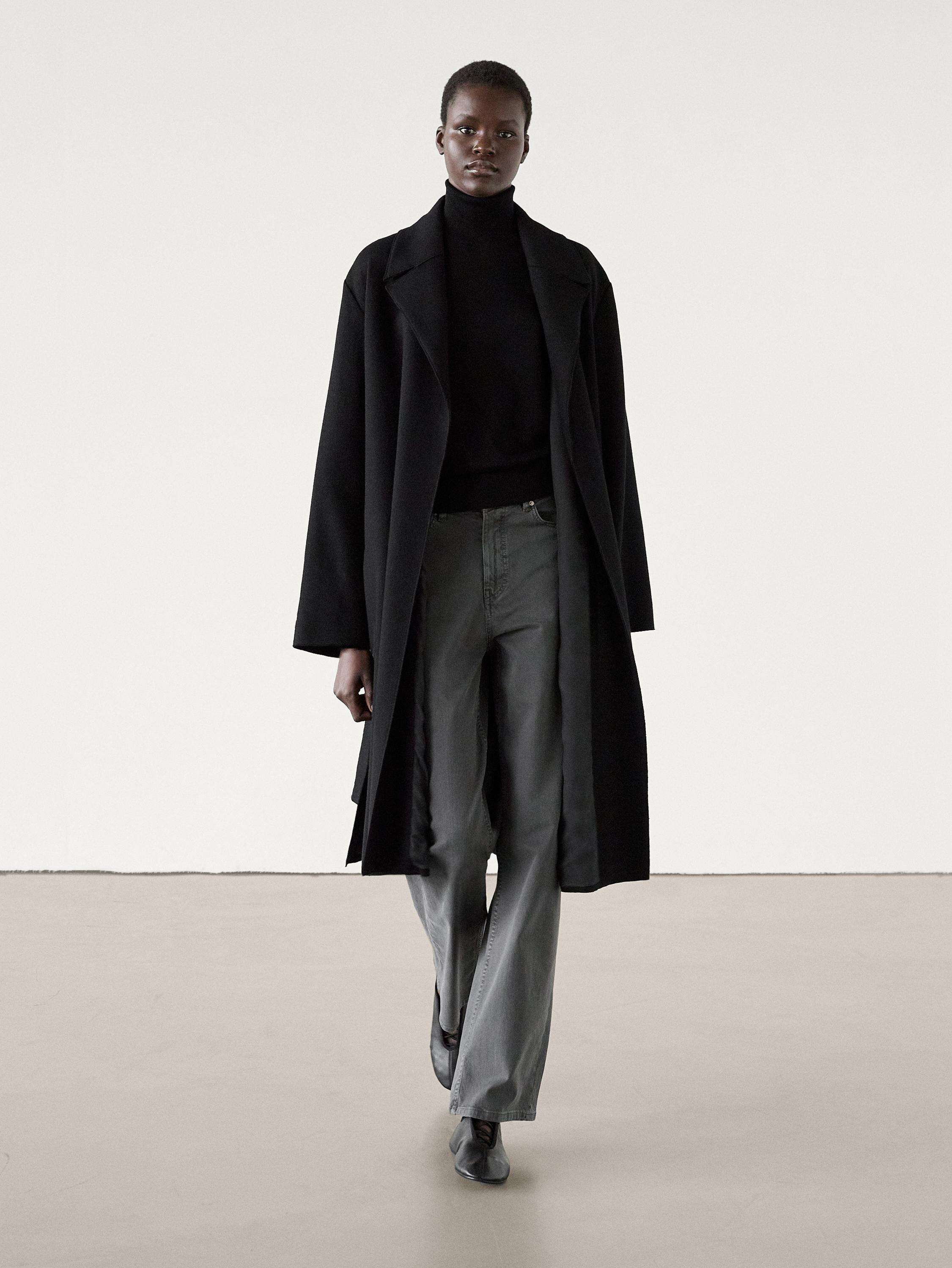 Long 100% wool coat with belt