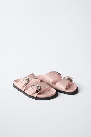 SANDALES VERNIES À BOUCLES - Rose de Zara