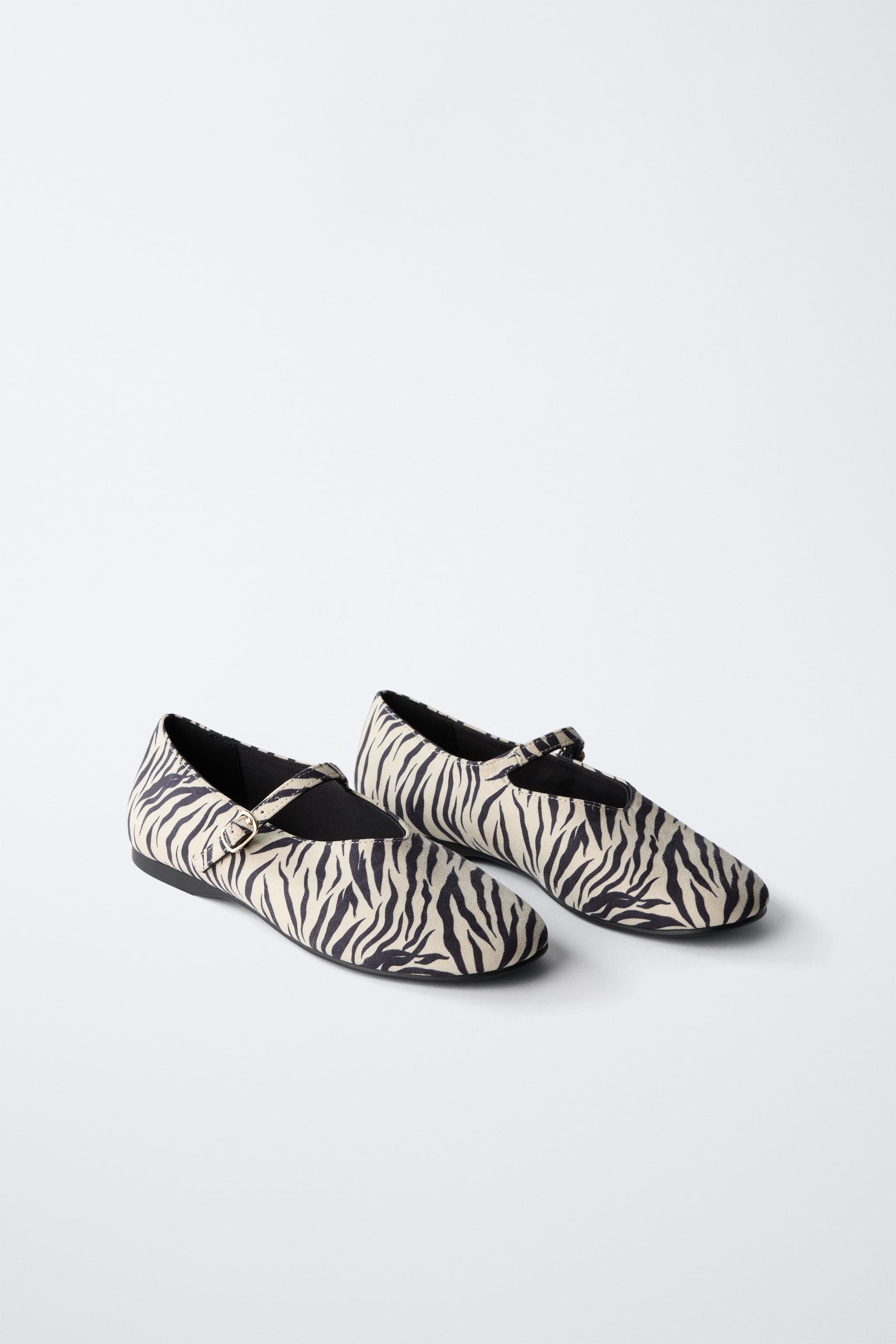 ANIMAL PRINT BALLET FLATS