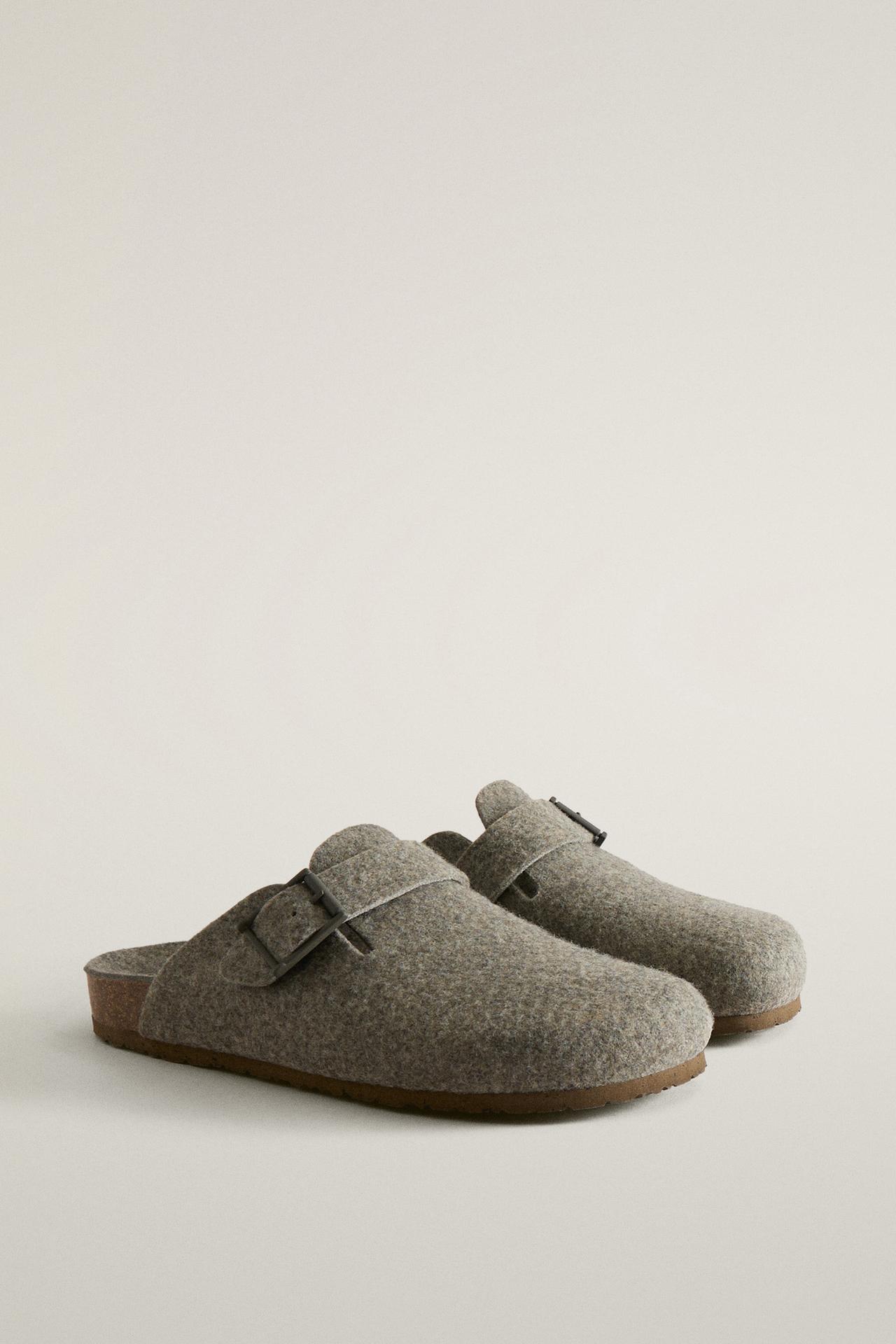 BUCKLED FELT MULE SLIPPERS — Khaki Green