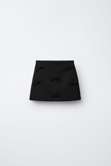 FALDA APLIQUE LAZOS - Negro de Zara - Imagen 0