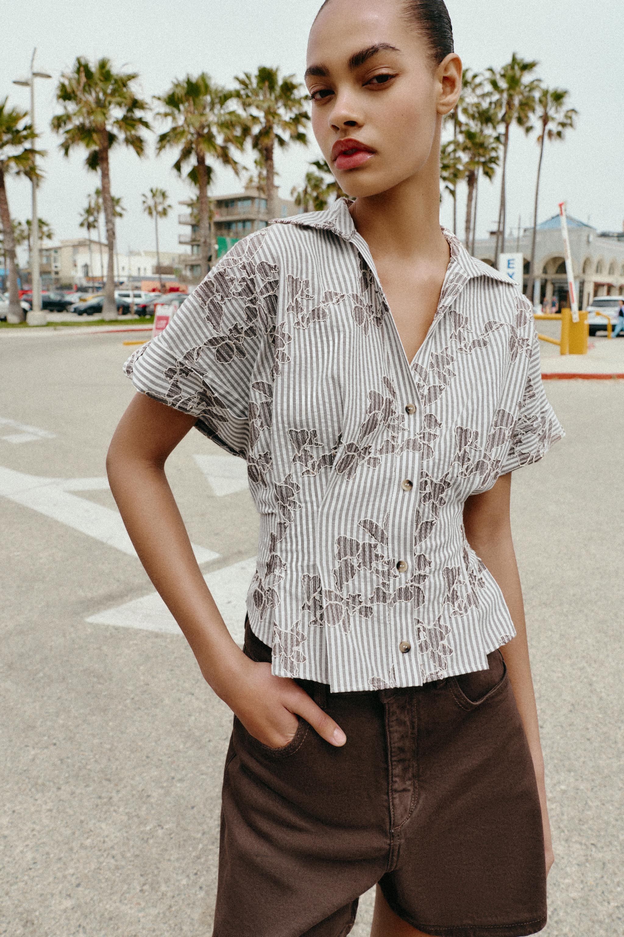 CHEMISE COURTE BRODERIES PAILLETTES