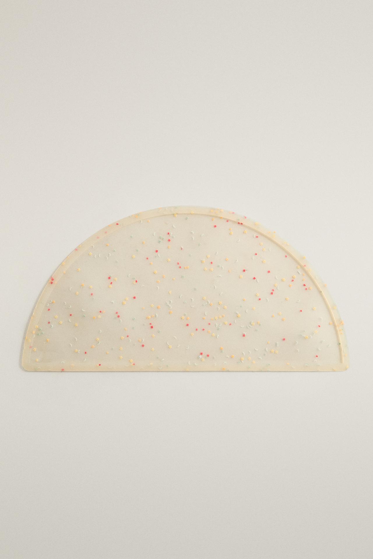 KIDS’ SILICONE CONFETTI PLACEMAT — Multicolored