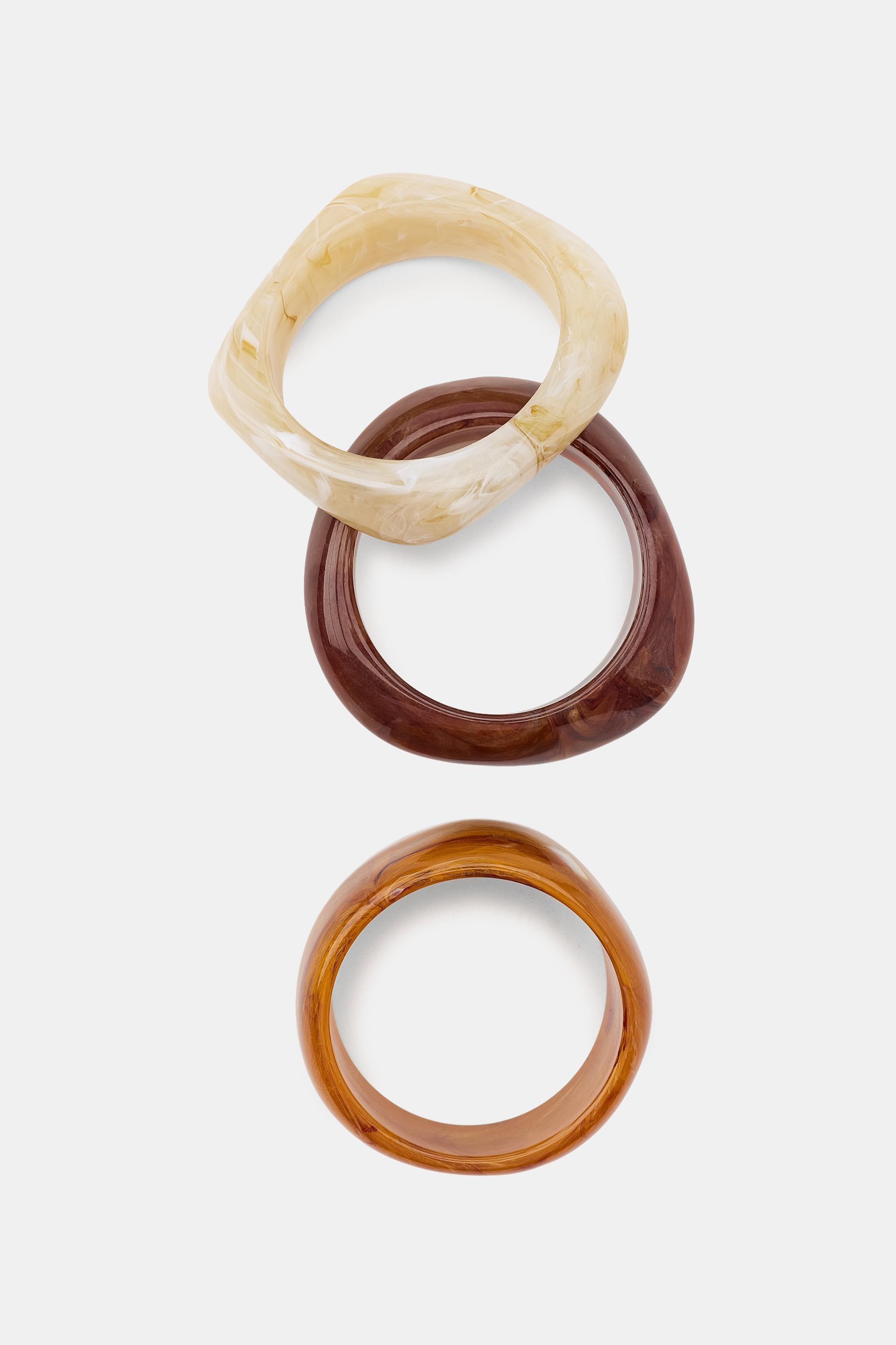3-PACK OF RESIN BRACELETS