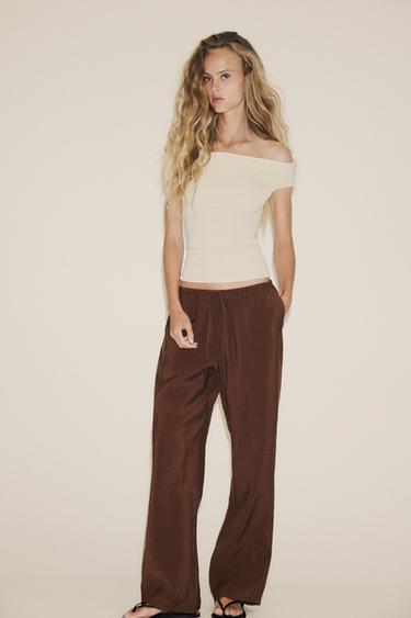 PANTALÓN FLUIDO - Marrón chocolate de Zara