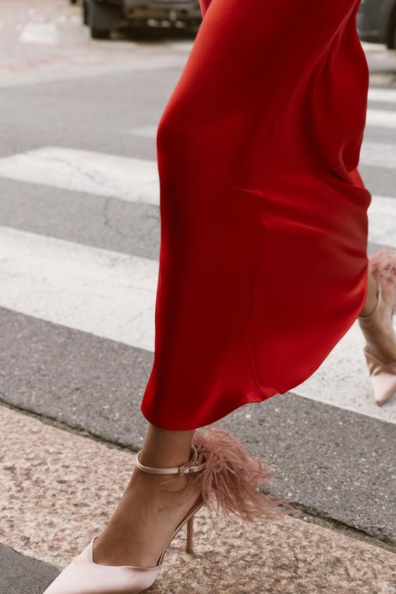 FEATHER HEELED SHOES