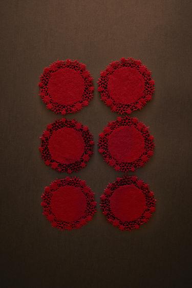 LOT DE SOUS-VERRES EN FEUTRE FLOCON DE NEIGE NOËL (LOT DE 6) - Rouge de Zara - Image 4