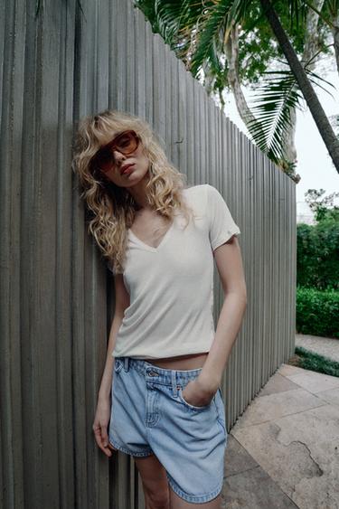 LYOCELL AND SILK T-SHIRT - Oyster-white by Zara