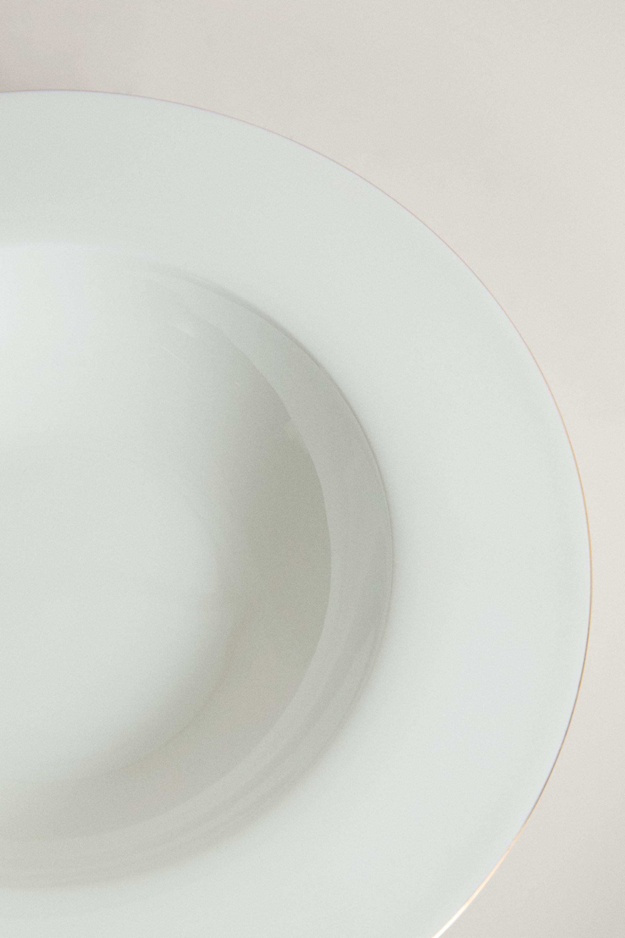 ASSIETTE CREUSE PORCELAINE BONE CHINA BORD