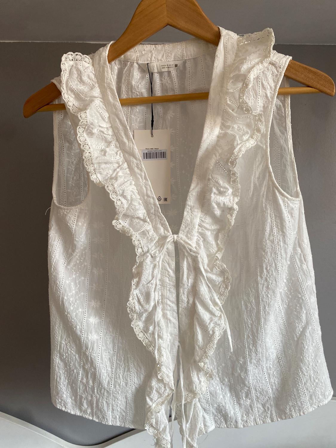 SHIRT WITH CUTWORK EMBROIDERY AND RUFFLES - Image 4