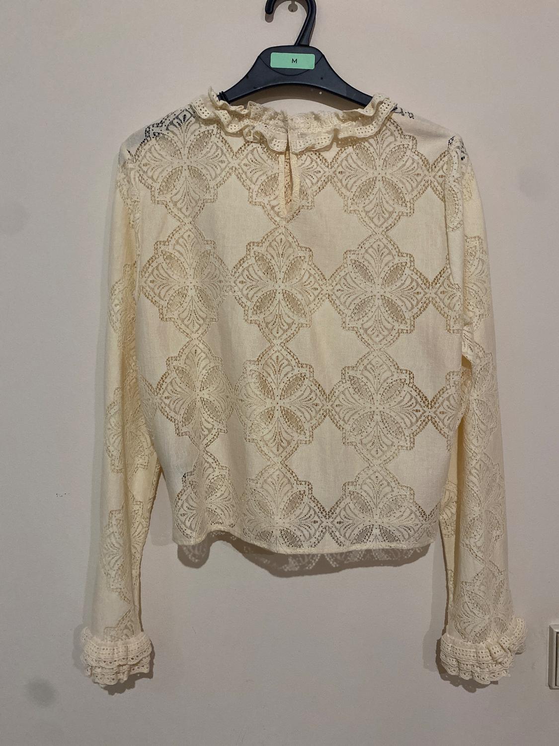 ROMANTIC RUFFLED BLOUSE - Image 4