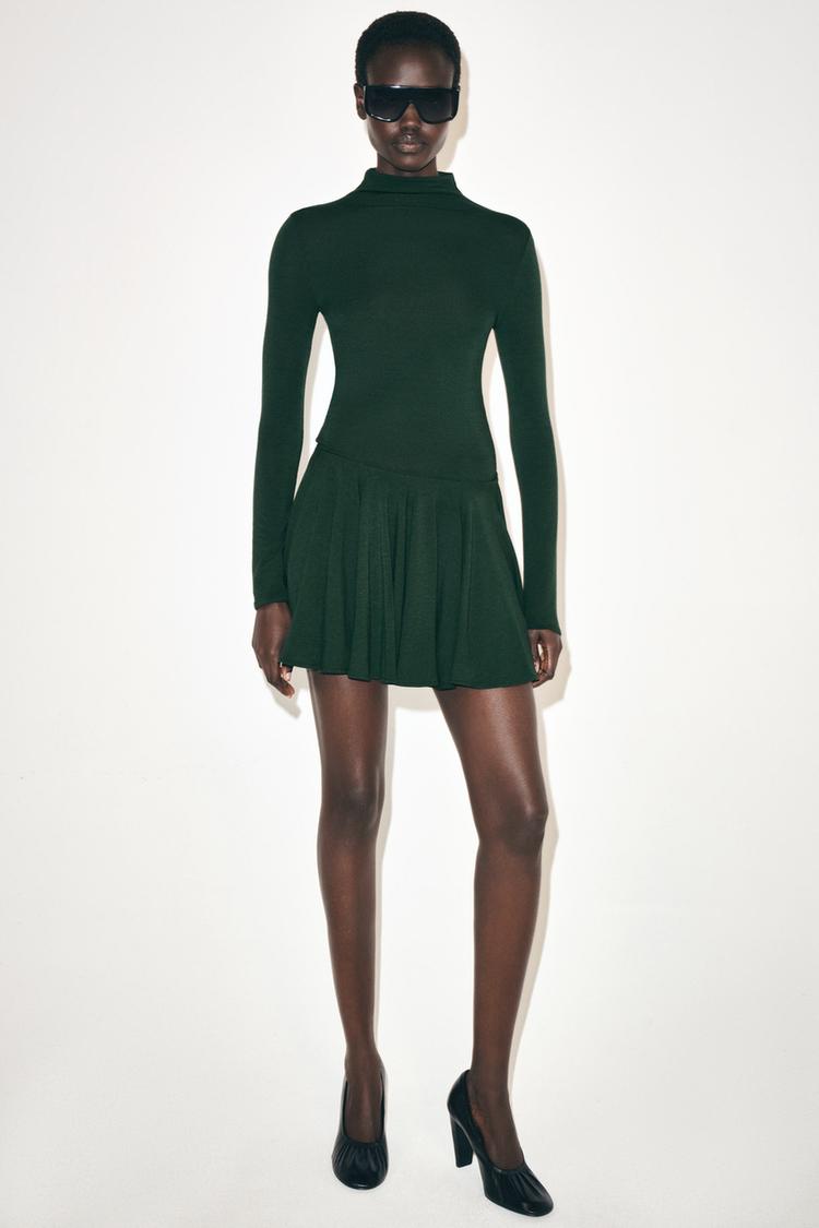 FLOWY MINI SKIRT — Dark bottle green
